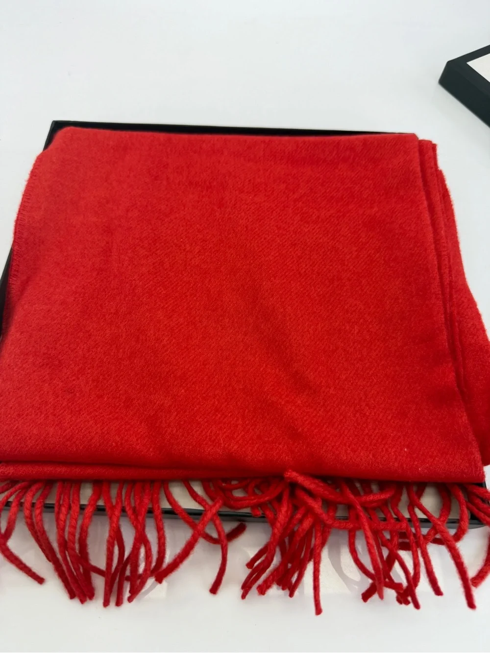 NWT Gucci Red Sequin Guccify Fringe Scarf